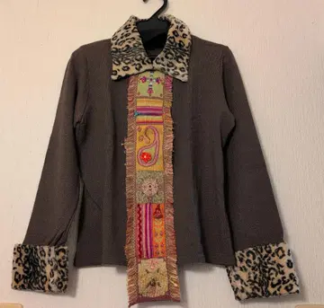 미사용 프랑스제 스웨터 니트 티셔츠 블라우스 표범 무늬