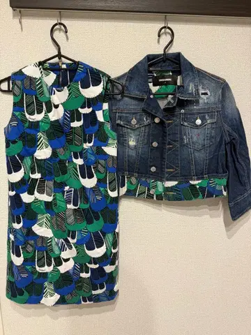 DSQUARED2 슬리브리스 원피스와 자켓 세트