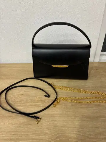 블랙 숄더백 합성 피혁