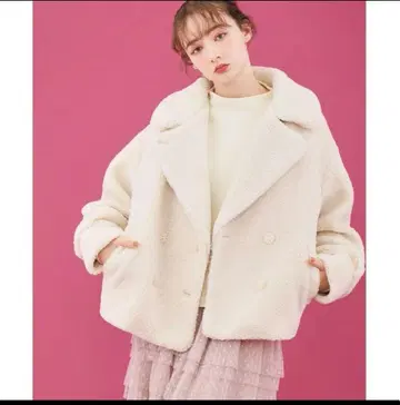 쿠튀르 브로치 보아 자켓 코트