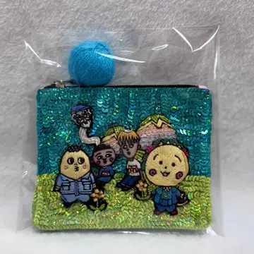 코지코지 신주쿠 이세탄 콜라보 파우치