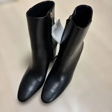 H&M 사이드 지퍼 숏부츠 미사용 새상품 37 사이즈