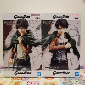 진격의 거인 엘렌 예거, 리바이 피규어 2종 세트