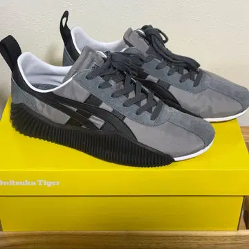 오니츠카타이거 아크로몬트 26cm