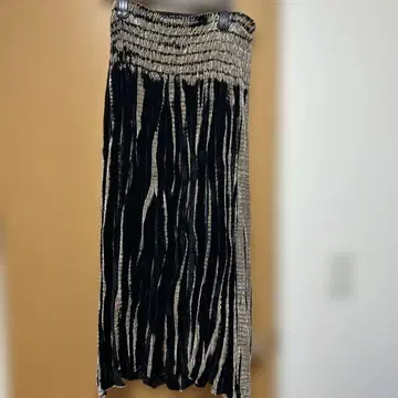 미사용 새상품 여성용 롱 플레어 스커트 L