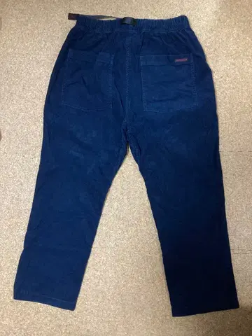 그라미치 루즈 테이퍼드 팬츠 코듀로이