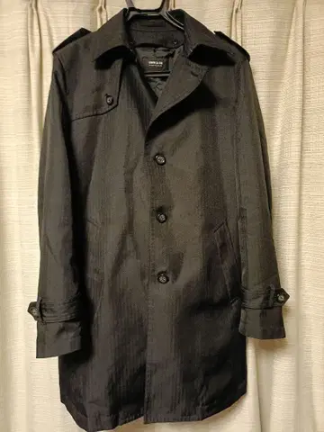 COMMECAISM 컴시즘 트렌치코트