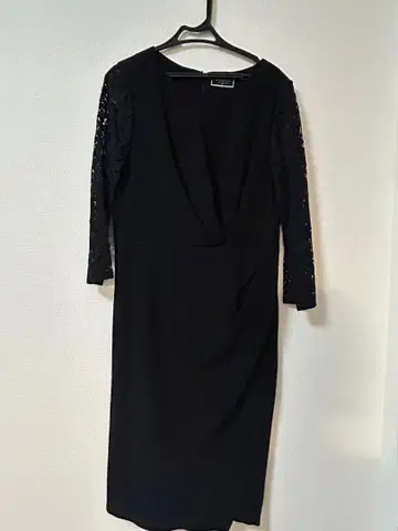 [ 새상품급 ] 블랙 레이스 슬리브 드레스