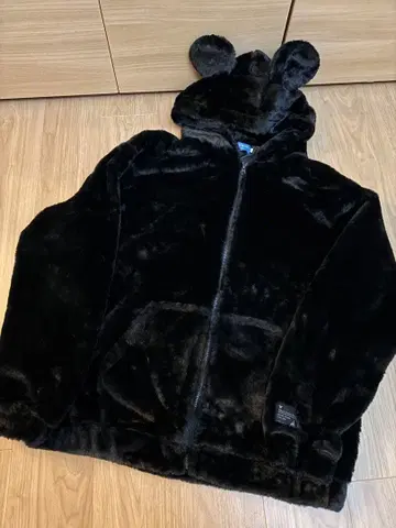 [ 새상품급 ] 디즈니 리조트 퍼 아우터 L 사이즈