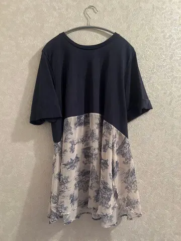 로이스크레용 풍경 무늬 프린트 반팔 튜닉 M 사이즈