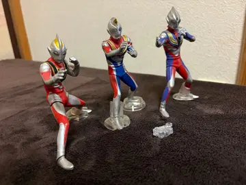 궁극의 루미너스 울트라맨 티가, 다이나 가이아