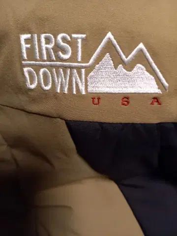 퍼스트 다운 FREAK'S STORE 별주 다운 자켓 카키/M