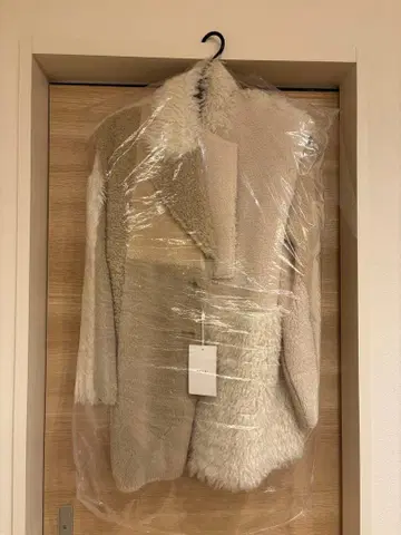 ameri/many may various boa jacket/아메리