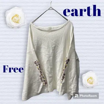 어스 플라워 자수 아이보리 프리 웨더드 슬리브