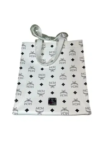 미사용 새상품 [ MCM ] 화이트 핸드백