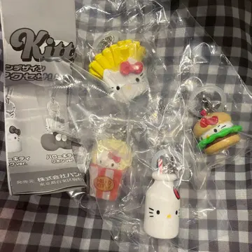 헬로키티 아메리칸 디자인 메지루시 액세서리 세미 컴프