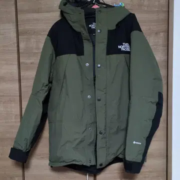 THE NORTH FACE 다운 자켓 올리브 그린