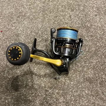 아부 가르시아 레보 프리미어 스핀캐스트 릴