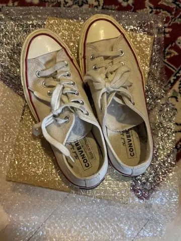 CONVERSE 척테일러 로우컷 스니커즈