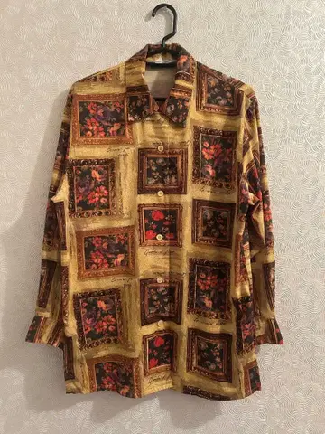 구제 의류 꽃무늬 프레임 디자인 긴팔 셔츠