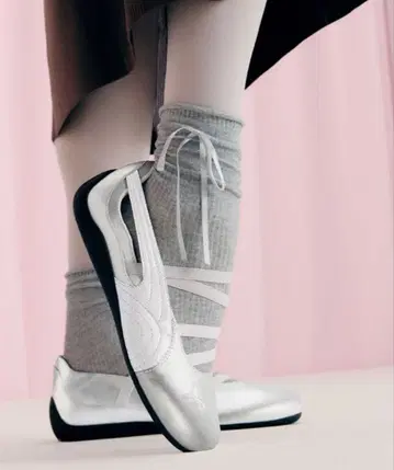 푸마 우먼 스피드캣 발레 메탈릭 스니커즈