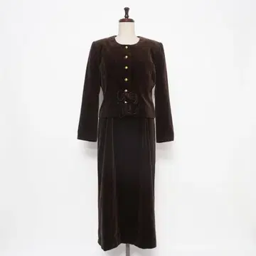 새상품급 INGEBORG 벨로아 셋업 브라운 사이즈 M*KD379