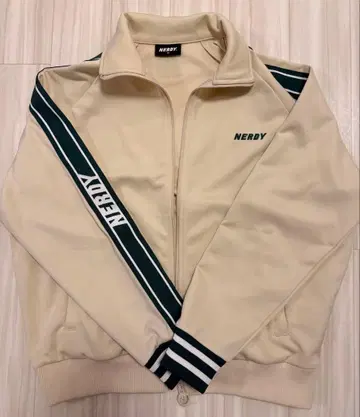 NERDY 베이지 저지 M