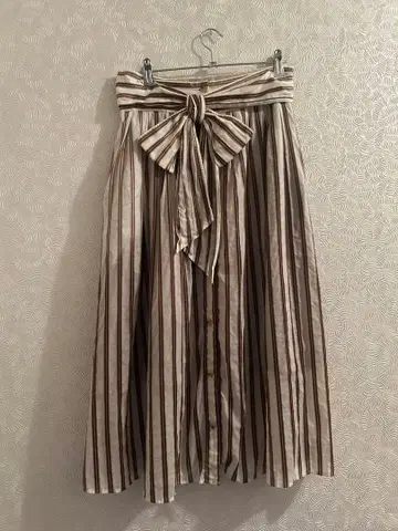 로이스크레용 스트라이프 플레어 스커트 M