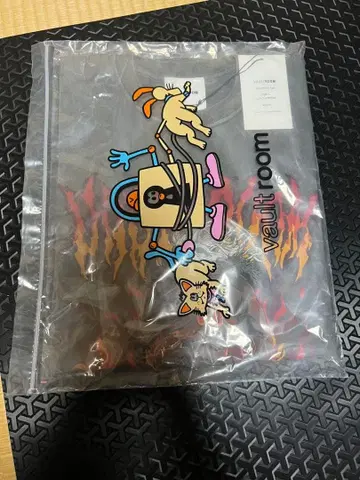 vaultroom 고우키 T셔츠