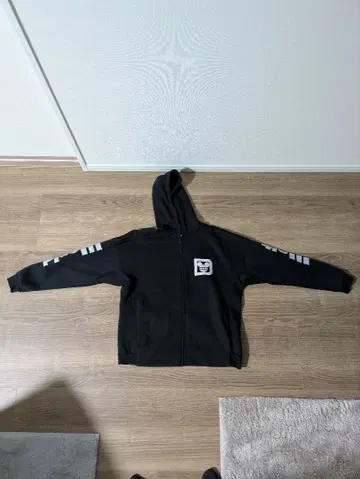 Disney 블랙 후드티