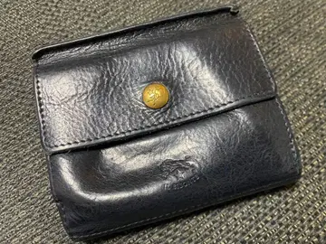 일비종떼 가죽 접이식 지갑 블랙 라쿠텐에서 새상품 4만 엔에 판매 중