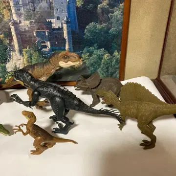 공룡 피규어와 백 세트