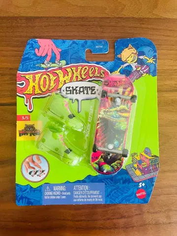 ROCKIN' REPTILE 로킨 레프타일