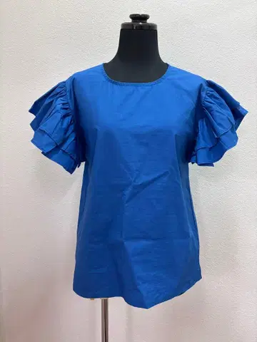 [ 새상품 ] 소매 프릴 블라우스 상의