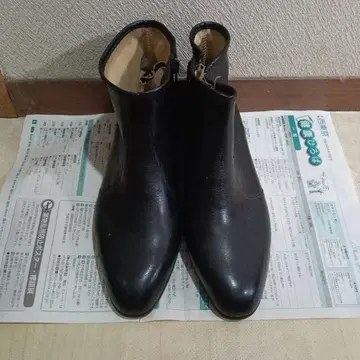 Achilles 블랙 가죽 숏부츠 지퍼 포함