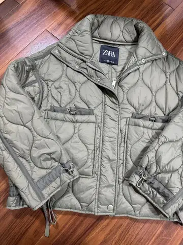 ZARA 올리브 그린 퀼팅 자켓 xs 새상품급