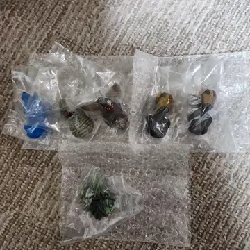 제일복권 울트라맨 시리즈 괴수 초대전 F상 괴수 머리 감상 6종