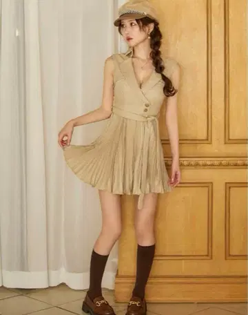 베이지 슬리브리스 미니 원피스