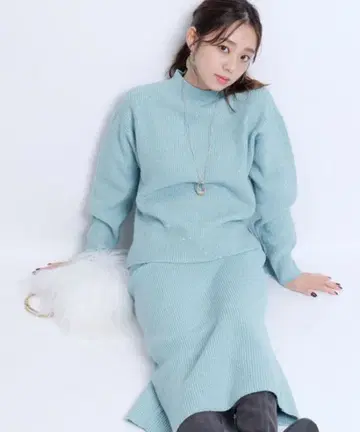 새상품 자스 그리티 라메 스팽글 니트 업 JUSGLITTY