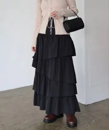 Freesia by andme 랜덤 프릴 티어드 롱 스커트