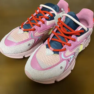 LACOSTE 컬러풀 스니커즈