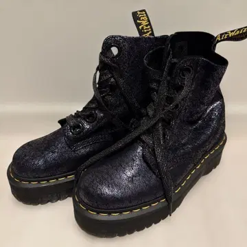 닥터마틴 통굽 부츠 라메