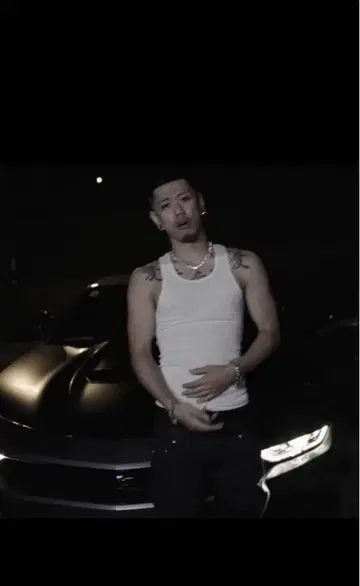 DADA 착용 테니스 체인