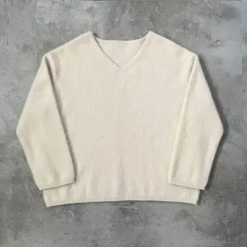 Ballsey 보르지 플러피 얀 V넥 풀오버