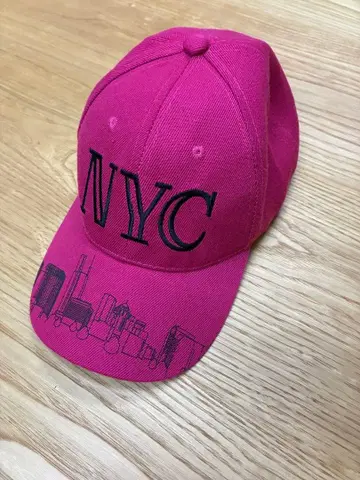 핑크 NYC 자수 야구 모자