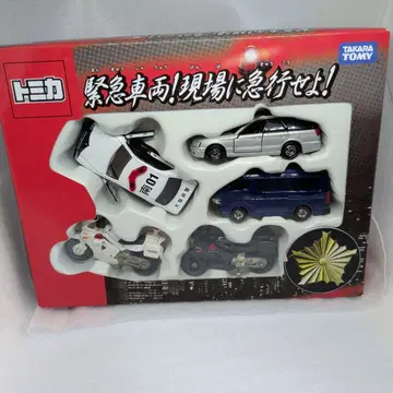 토미카 기프트 세트 긴급 차량! 현장에 급행하라!