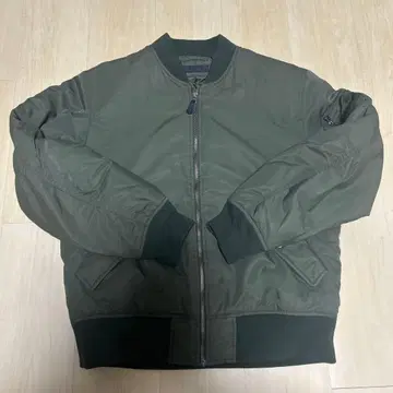 UNIQLO MA-1 자켓 M 사이즈 올리브