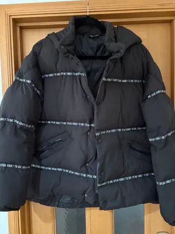 후드 부착 점퍼