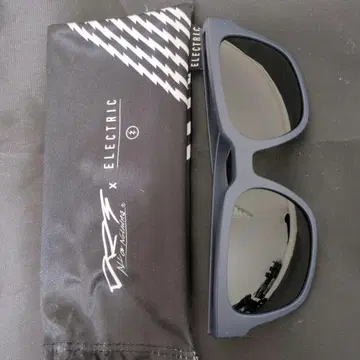 ELECTRIC x drt ZOMBIE 매트 네이비