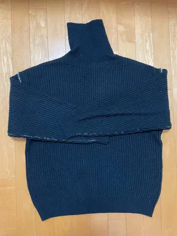 BEAMS HEART 네이비 터틀넥 M